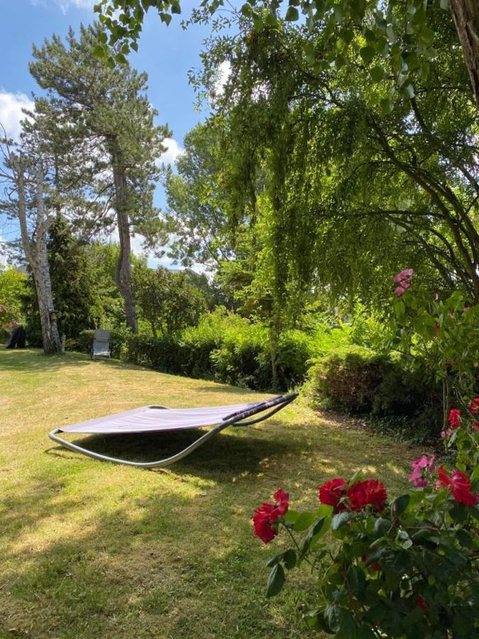 Le Clos De La Madelaine Montreuil  Exterior foto